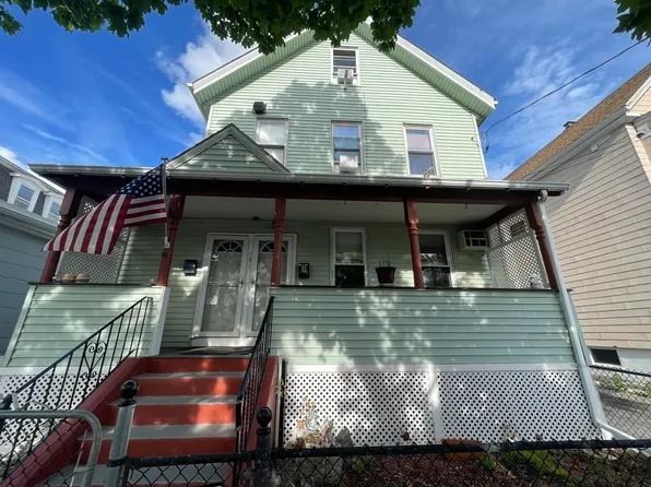 181 Highland Ave, Malden, MA 02148