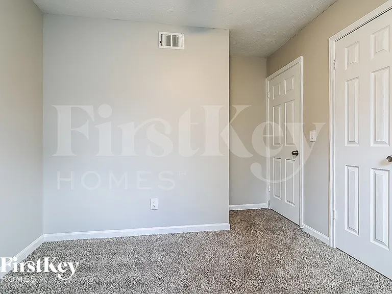 2592 Chippewa Ct — Photo 12