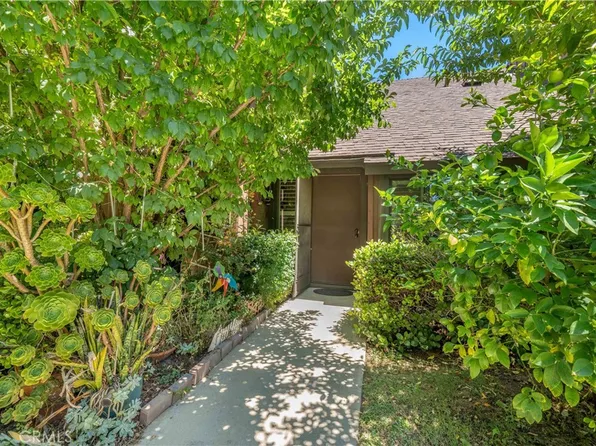 20119 Runnymede St, Winnetka, CA 91306