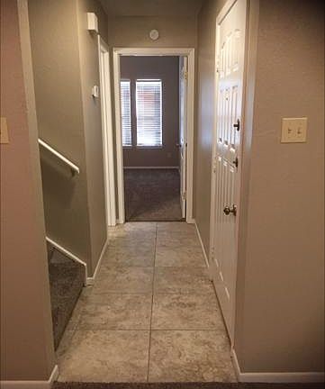 4th image of 15 Crossroads Dr