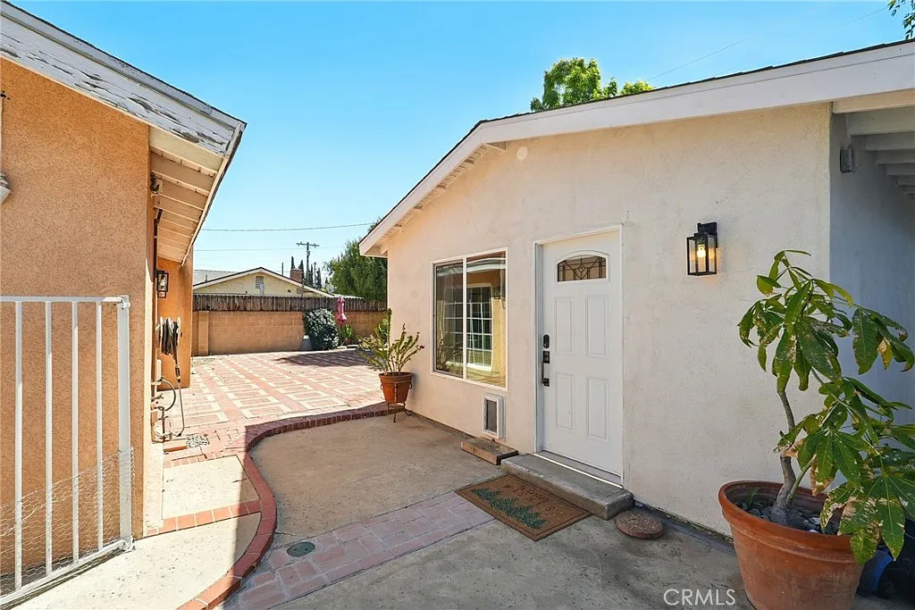 1 bed, 615 sqft, $2,500 — Photo 2