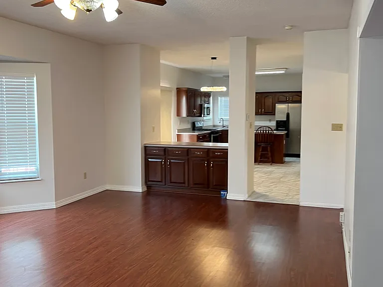 1862 Summitview Dr — Photo 29