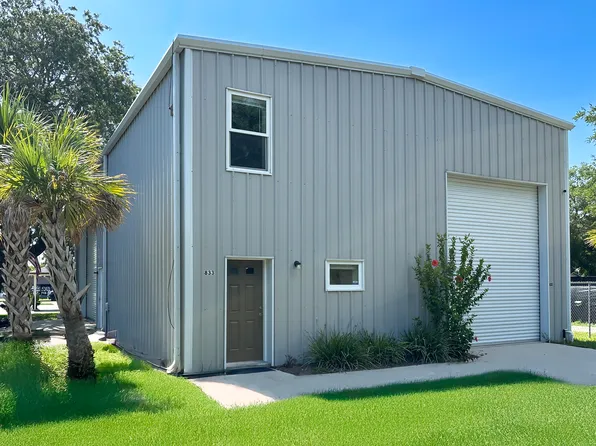 833 S 9th St, Fernandina Beach, FL 32034