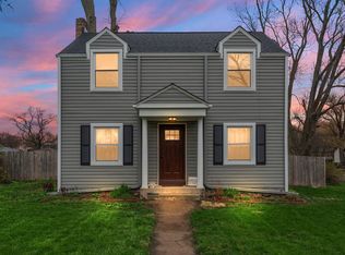 1 Sunset Rd, Merrillville, IN 46410