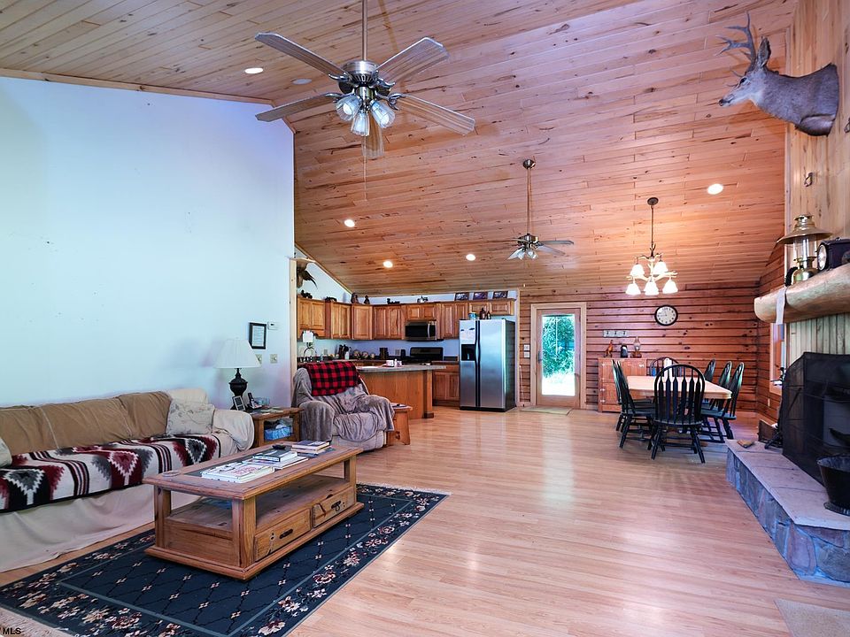 7th image of this home