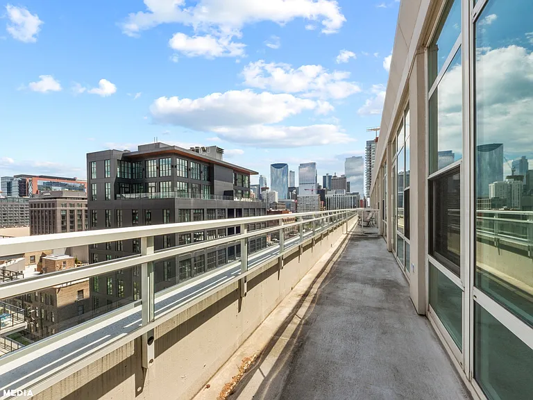 909 W Washington Blvd #1008 — Photo 7