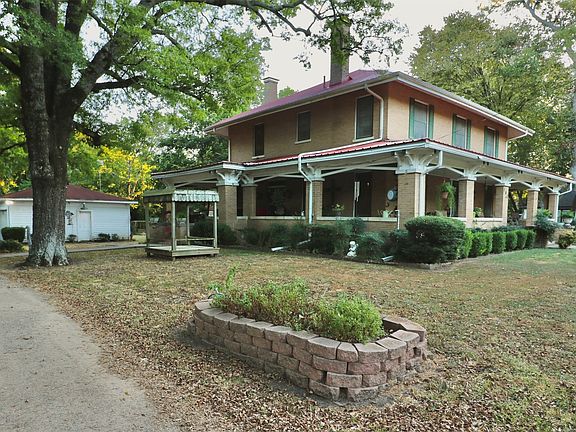 2nd image of 307 Honey Grove St