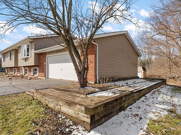 4th image of 2952 Hearthstone Dr