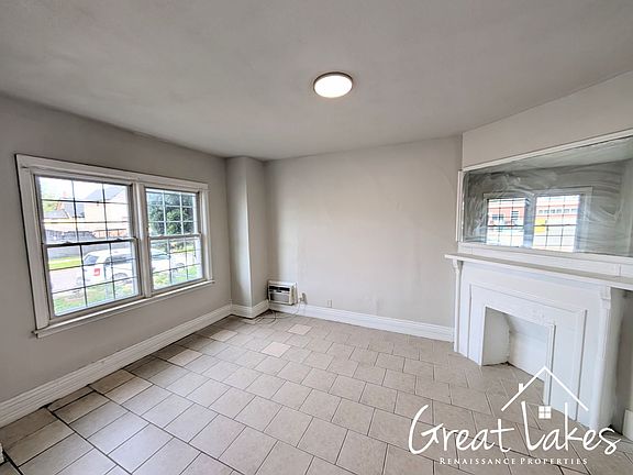 3rd image of 1729 Vinewood St APT 1