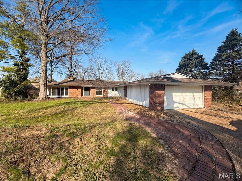 1st image of 565 Graeser Rd