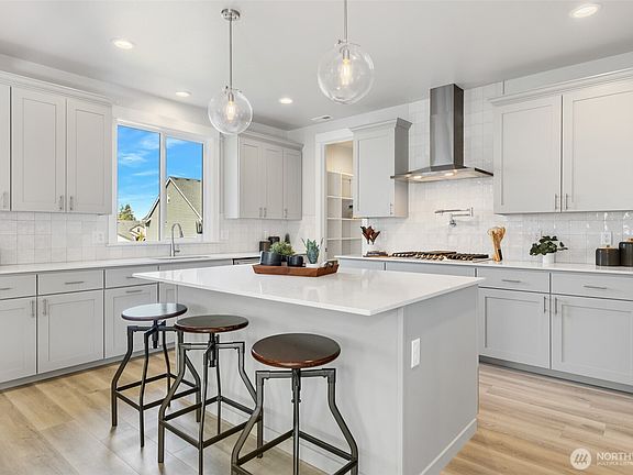 5th image of 2012 85th Avenue Ct E