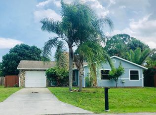 566 NW Sherbrooke Ave, Pt Saint Lucie, FL 34953