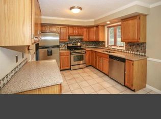 99 Derryfield Ct, Manchester, NH 03104