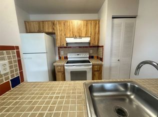 9808 Hammocks Blvd APT 204-23, Miami, FL 33196