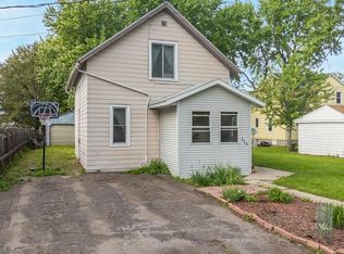114 Baldwin Ave, Oshkosh, WI 54901