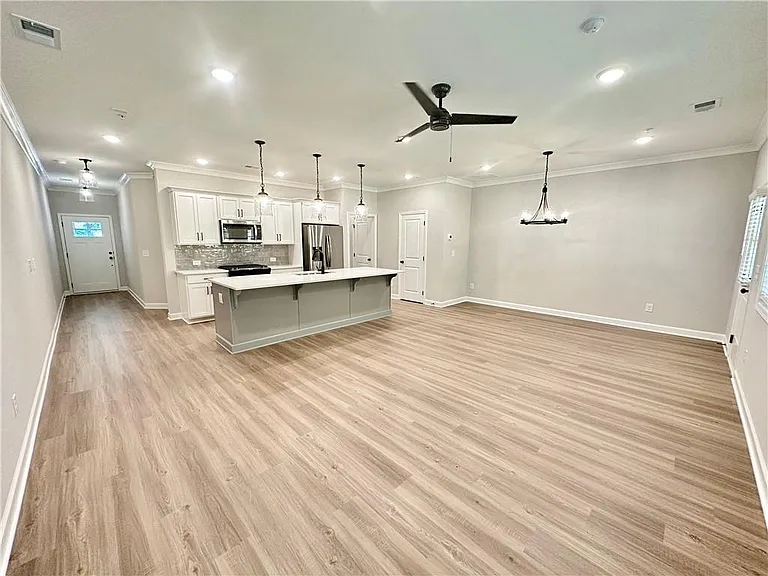 118 Bluffington Way — Photo 6