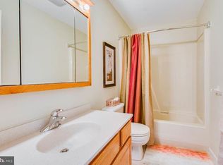 8 Olde Springs Ln, Cherry Hill, NJ 08034