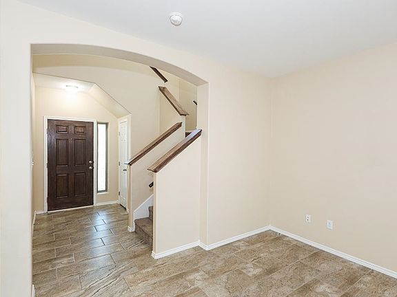 3rd image of 1509 Port Seattle Dr