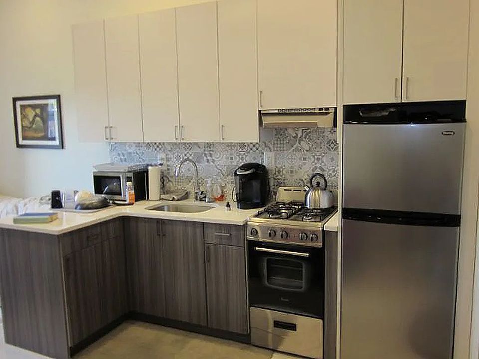 1st image of 186 Quincy St #8