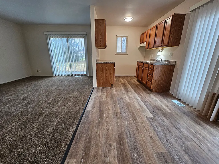 Garden Ridge Apartments — Photo 2