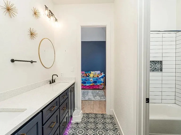 1205 Buckingham Ave — Photo 16