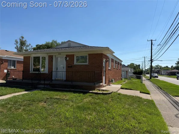 5902 N Lafayette St, Dearborn Heights, MI 48127