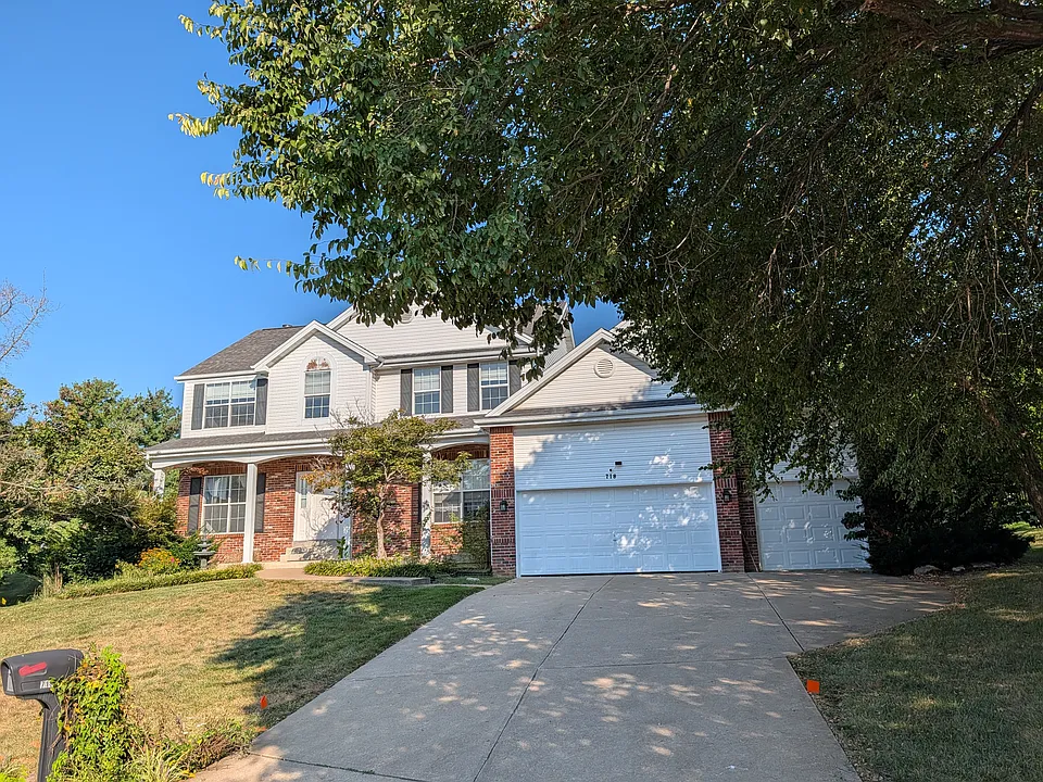 718 Pine View Ct