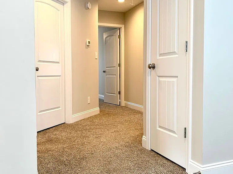 712 Banister Dr — Photo 17