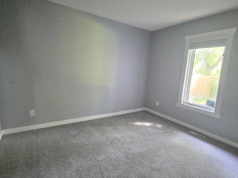 2414 27th St SE — Photo 7