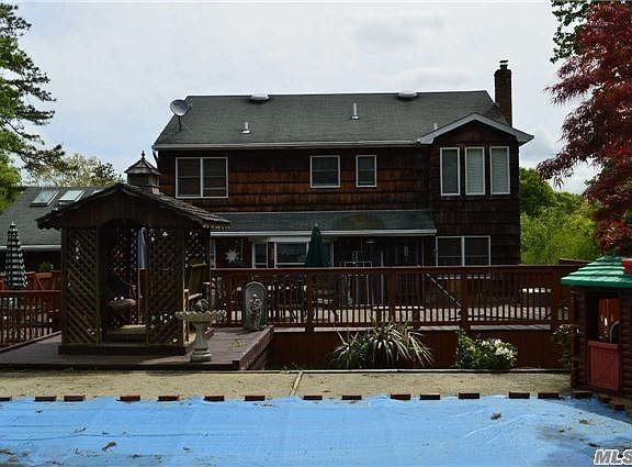 2nd image of 46 Oakdale Ave