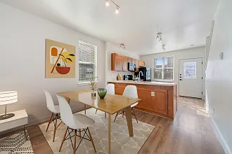 Country Lane Townhomes — Photo 26