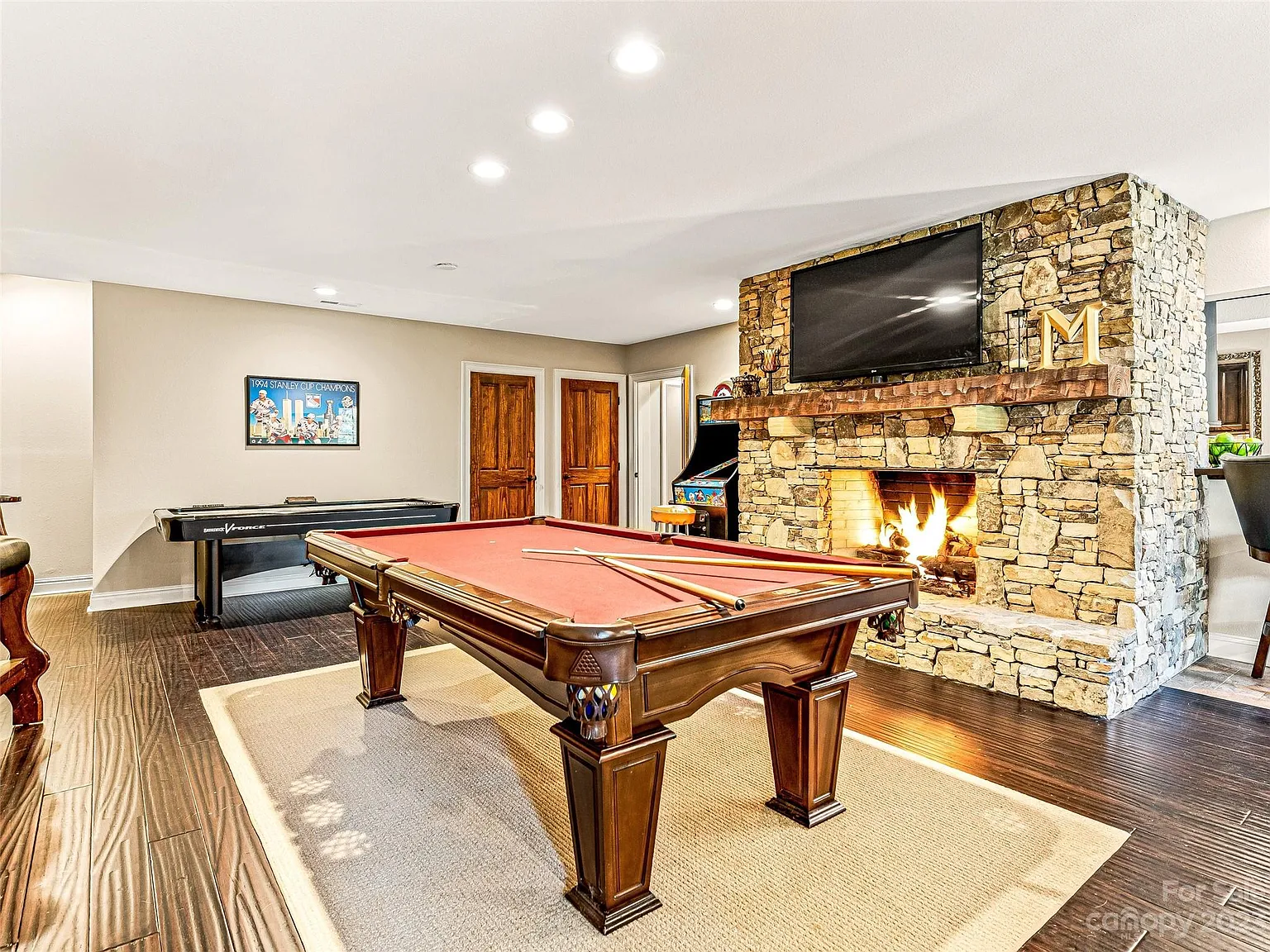 pool room