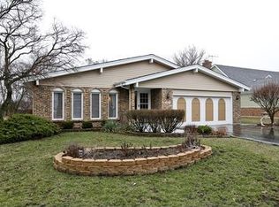 1551 Tina Ln, Flossmoor, IL 60422