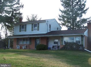 653 Mountain St, Enola, PA