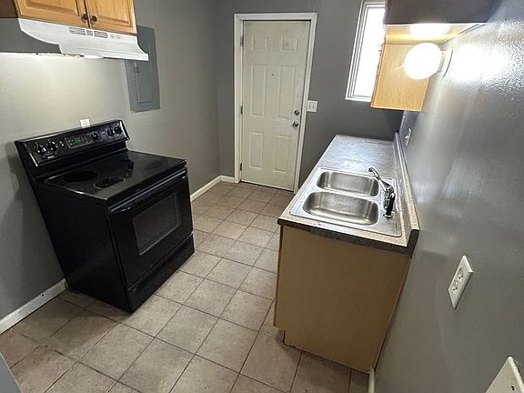5th image of 106 N 1st Ave #A