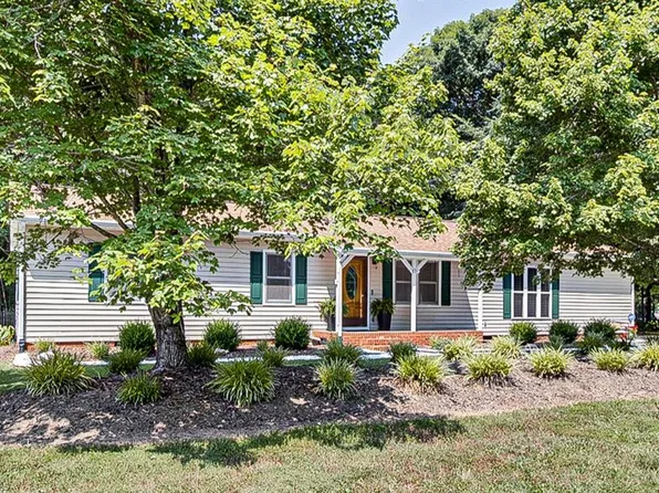 835 Pearleman Teague Rd, Siler City, NC 27344