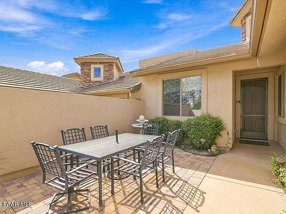 3rd image of 1240 Crown Ridge Dr