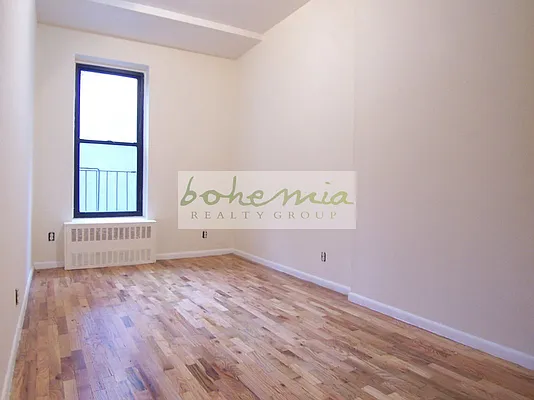 Rented by Bohemia Realty Group | media 33