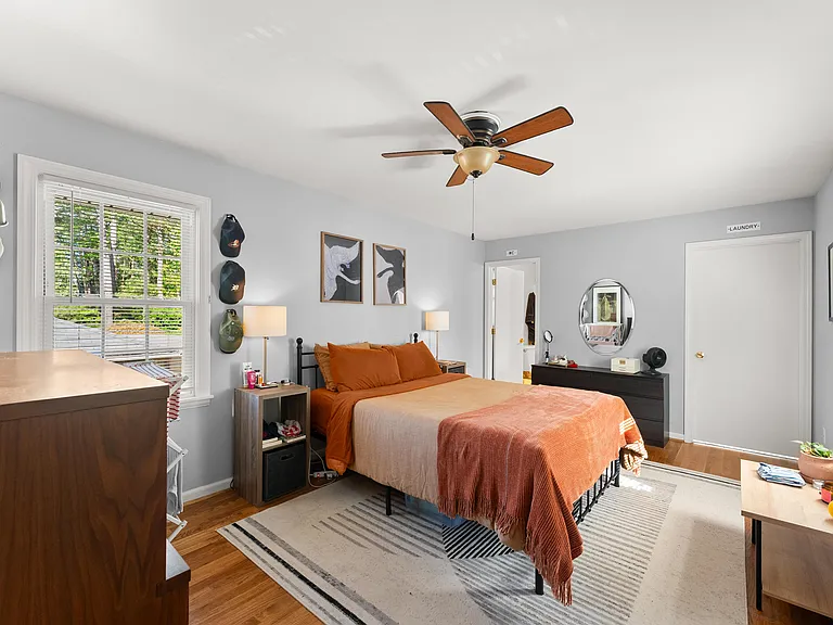 1074 Willivee Dr — Photo 14