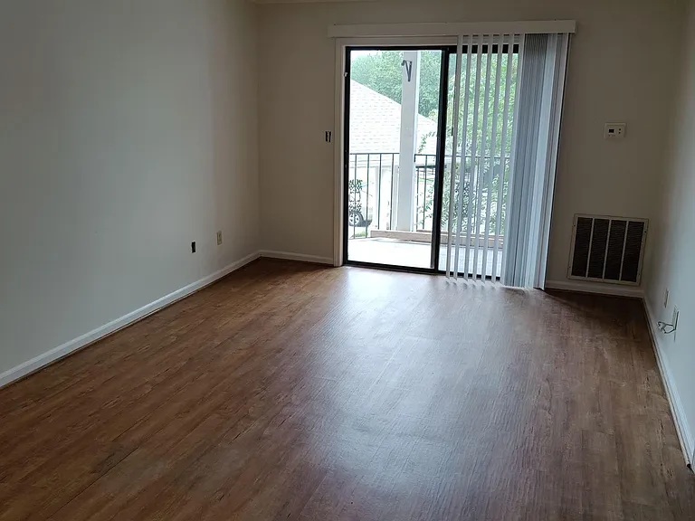 1747 Jack Warner Pkwy #204 — Photo 3