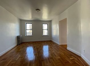 172 E 206th St #31A, Bronx, NY 10458