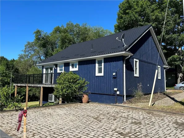 210 Hillside Ave, Norfolk County, ON N0E 1W0