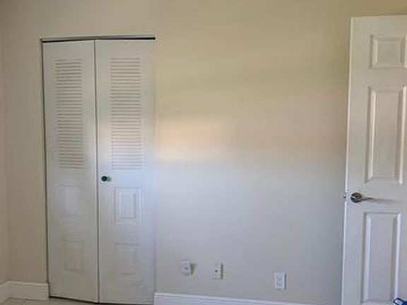 3rd image of 22776 Neptune Rd