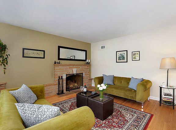 4th image of 346 Jocelyn Pl