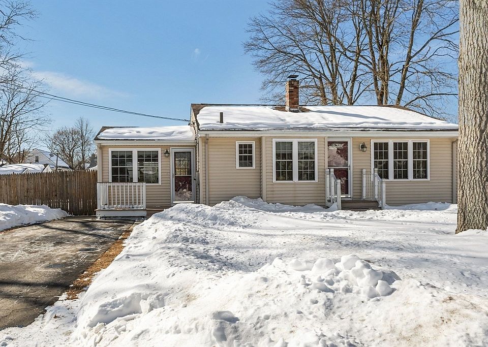 1st image of 17 Crawford Ave