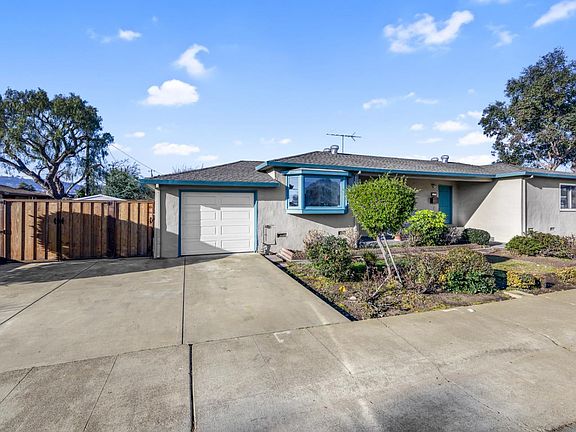 3rd image of 3604 Pasadena Dr