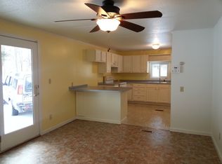 8191 Forsythia Dr, Hammondsport, NY 14840