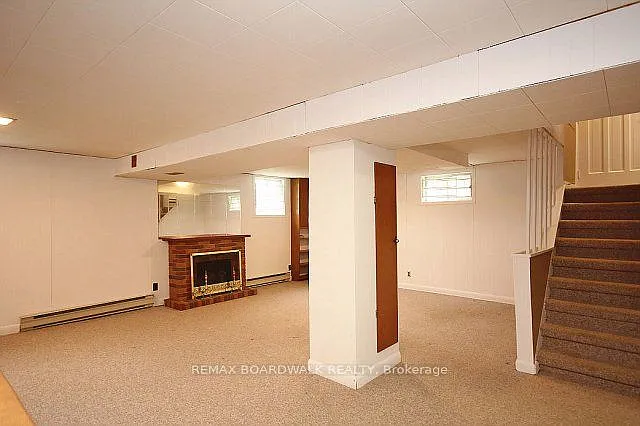 209 Knox Cres — Photo 17