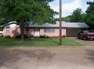 2301 Carson Cir, Magnolia, AR 71753