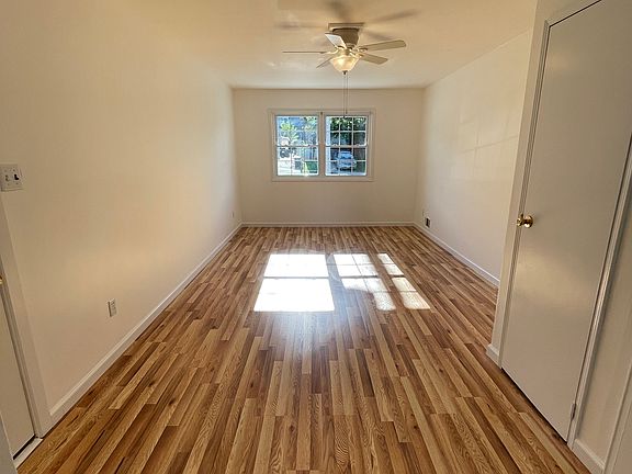 3rd image of 191 Suffolk Ave #1L